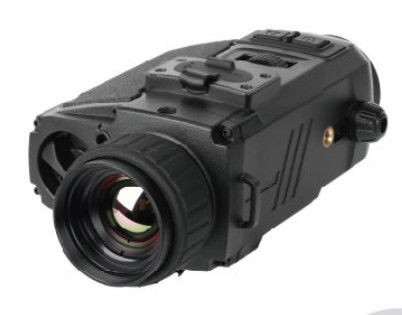 FW-DS335P 熱イメージング モノキュラー 1440×1080 OLED ディスプレイ 35mm F1.0 焦点距離と IP67 防水防塵戦術赤外線熱イメージング